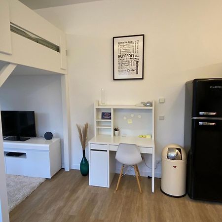 Schoene, Moderne Wohnung Mit Grosszuegiger Terasse Essen Bagian luar foto