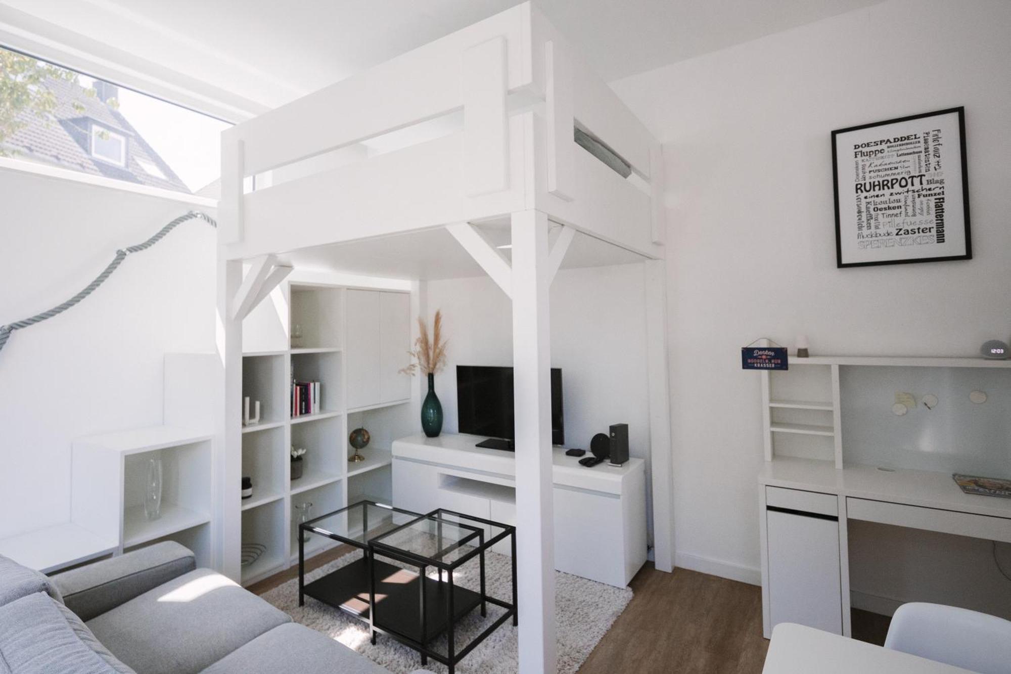 Schoene, Moderne Wohnung Mit Grosszuegiger Terasse Essen Bagian luar foto